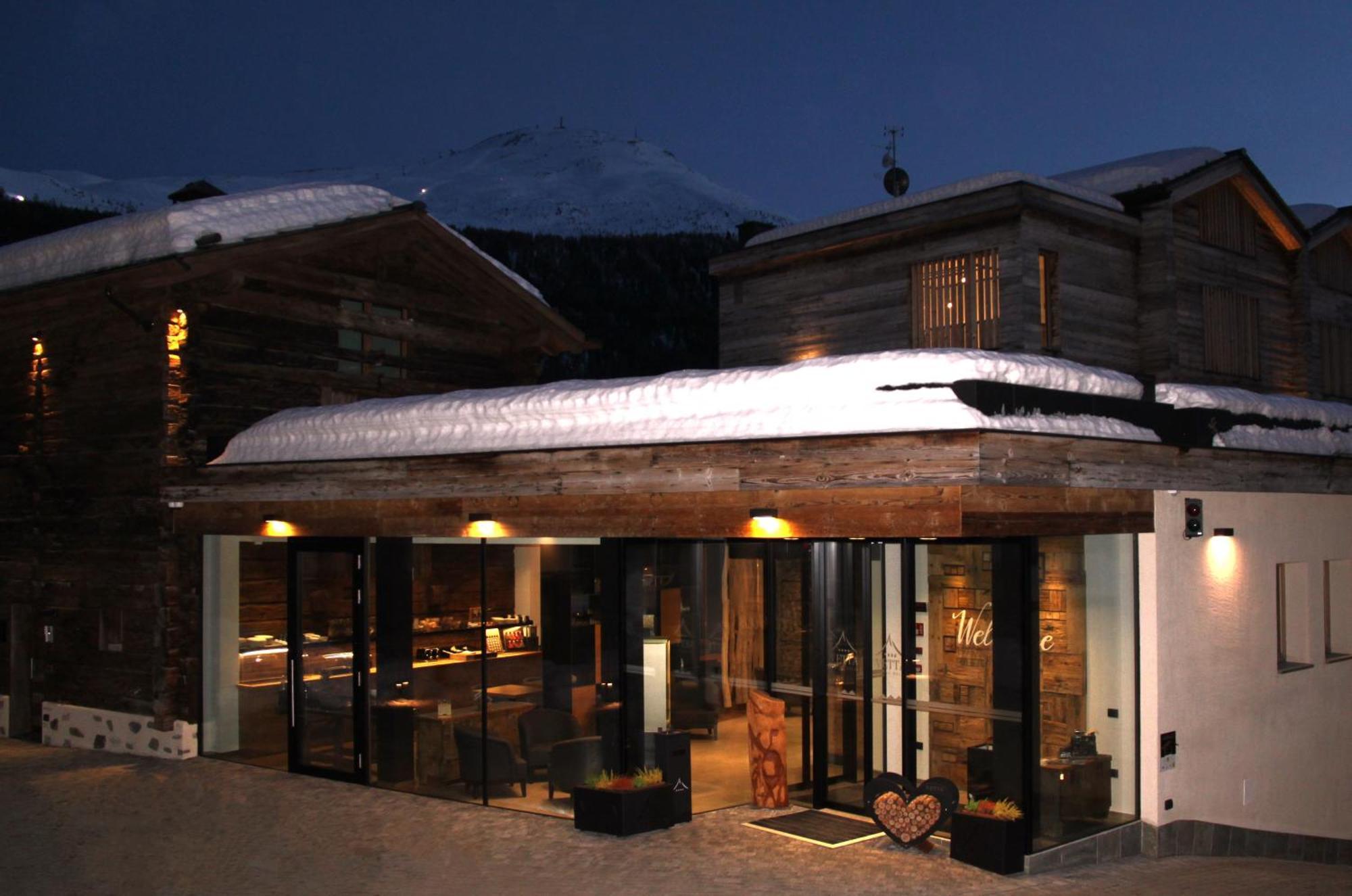 Vetta Alpine Relax Hotel Livigno Bagian luar foto